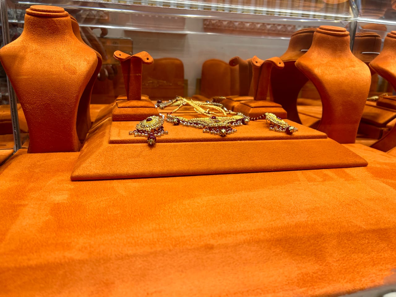 ANW JEWELLERS (26)